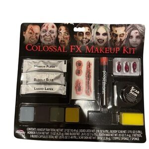 New Fun World Colossal‎ FX Makeup Kit Multi-Color Vampire Horror Halloween